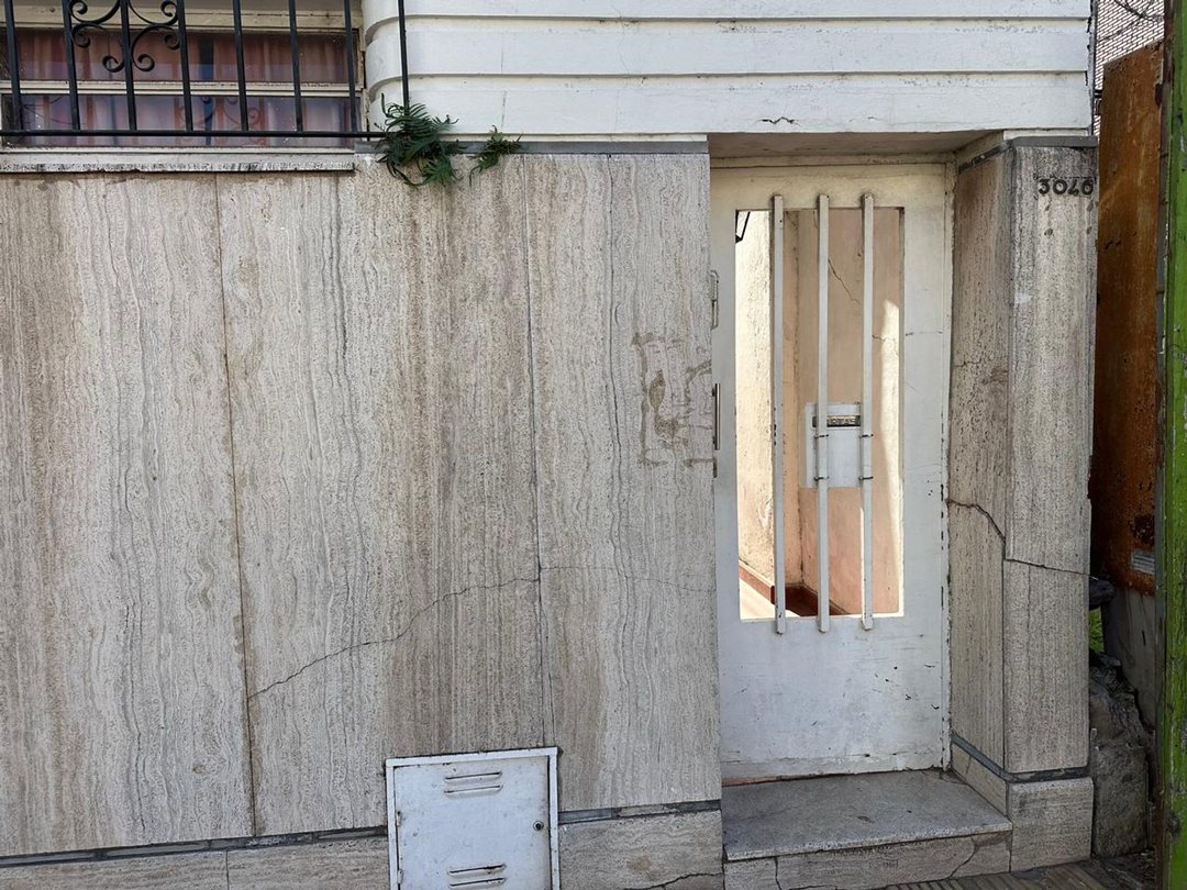 SE VENDE INTERNO UNICO DE 2D A REFACCIONAR