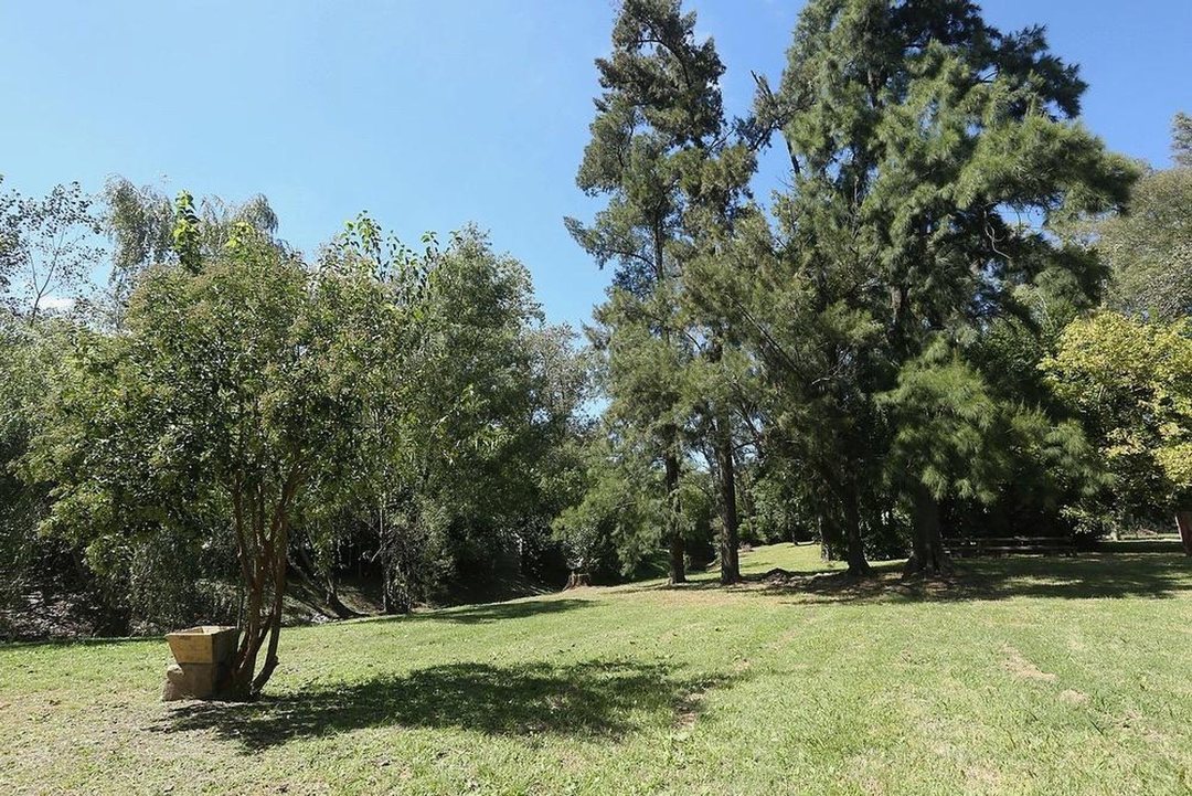 Venta Casa Quinta 13 Amb en Del viso con Pileta