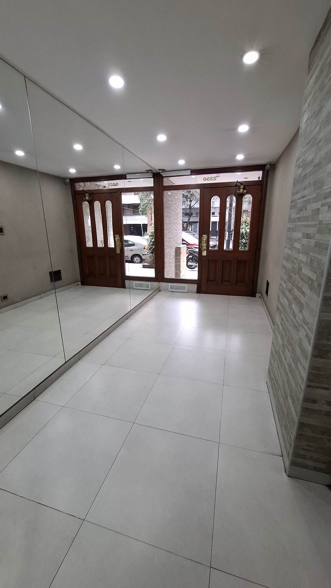 ALQUILER DEPARTAMENTO 2 AMBIENTES C/BALCON FLORES