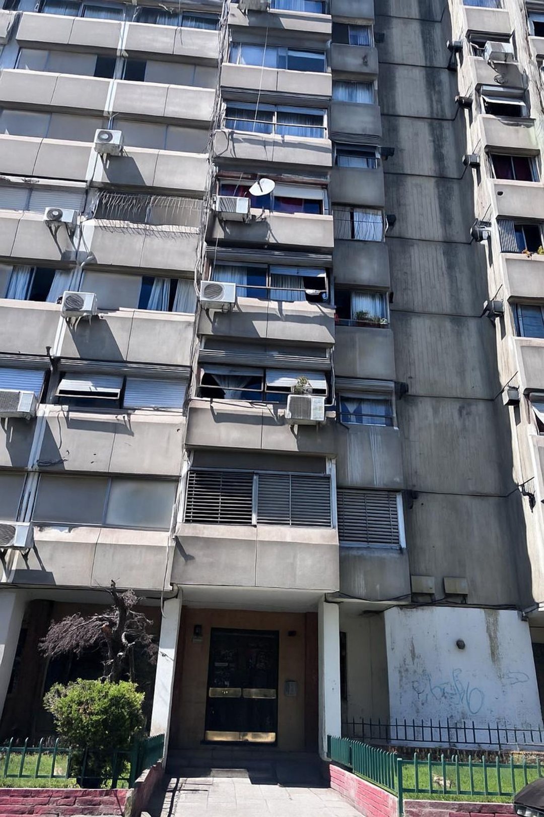 VENTA DE DEPARTAMENTO 3 AMBIENTES, LUGANO 1 Y 2