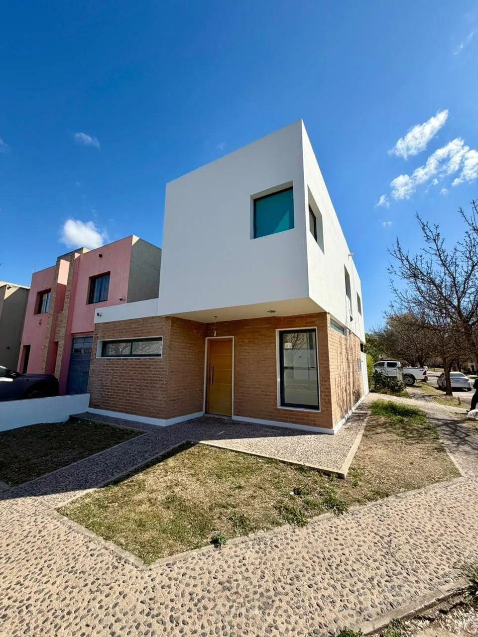CLAROS DEL BOSQUE DUPLEX 3 DORM EN ALQUILER - BARRIO CERRADO CON AMENITIES