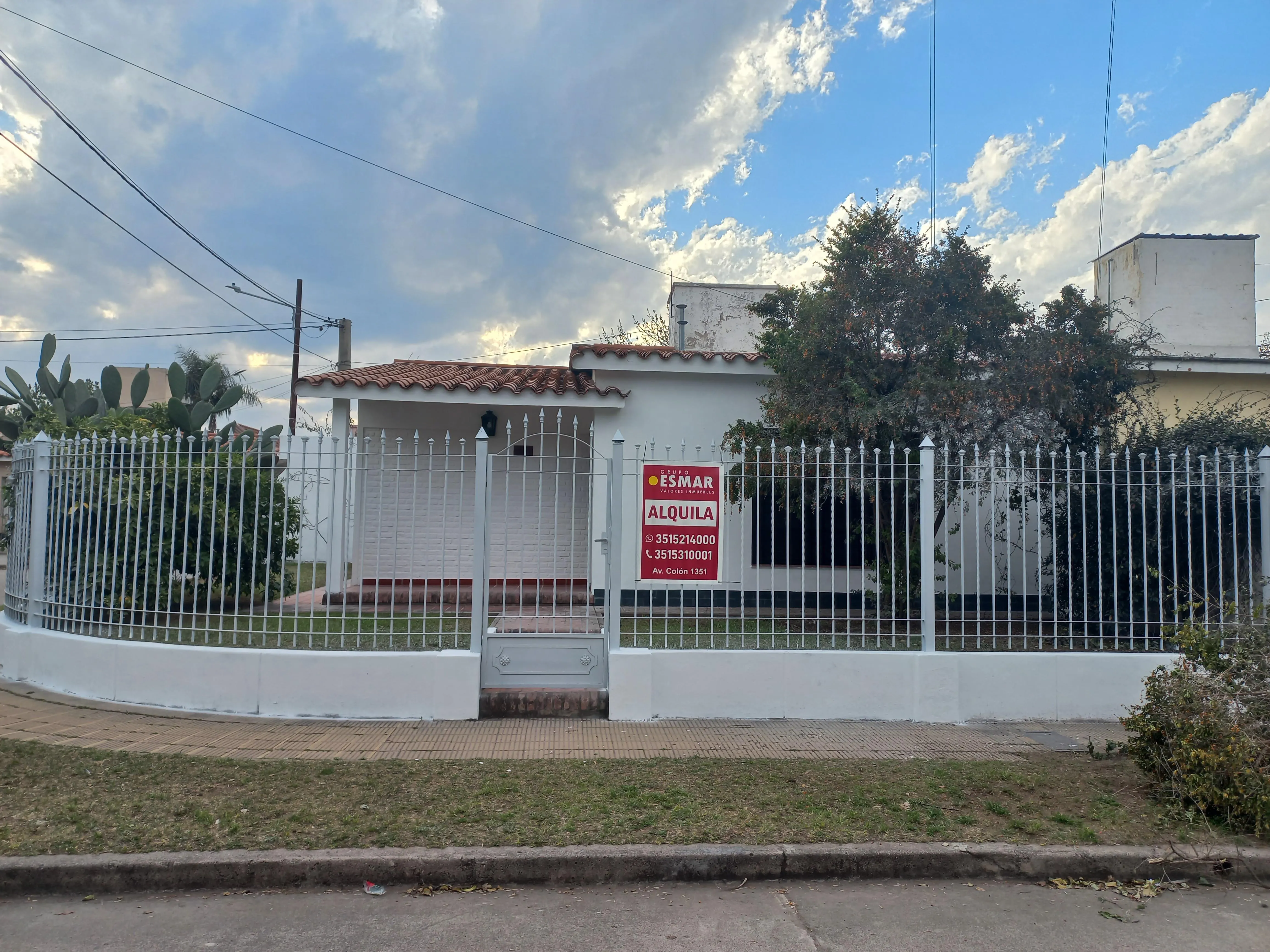 CASA 3 Dormitorios, Claudio Cuenca 1519. B Escobar