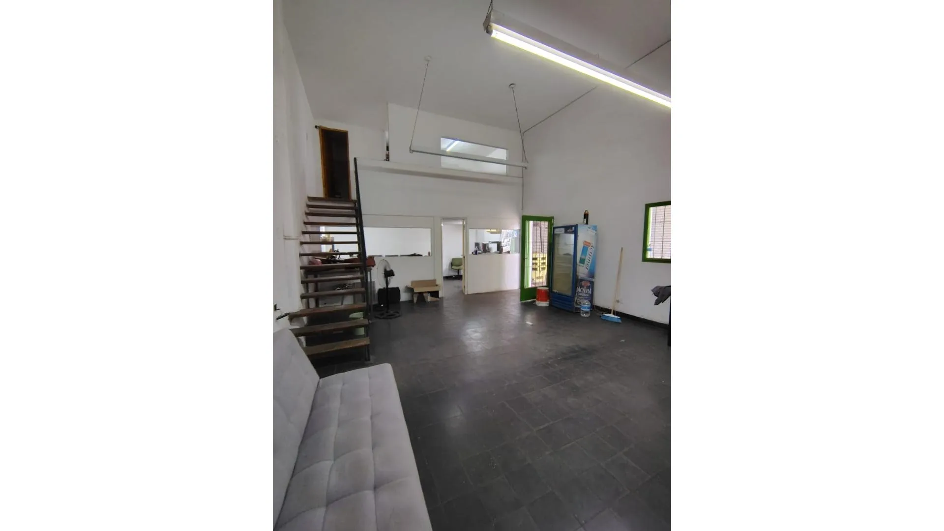 OPORTUNIDAD! VENDO GALPON CON LOCAL SOBRE AV JUAN B JUSTO