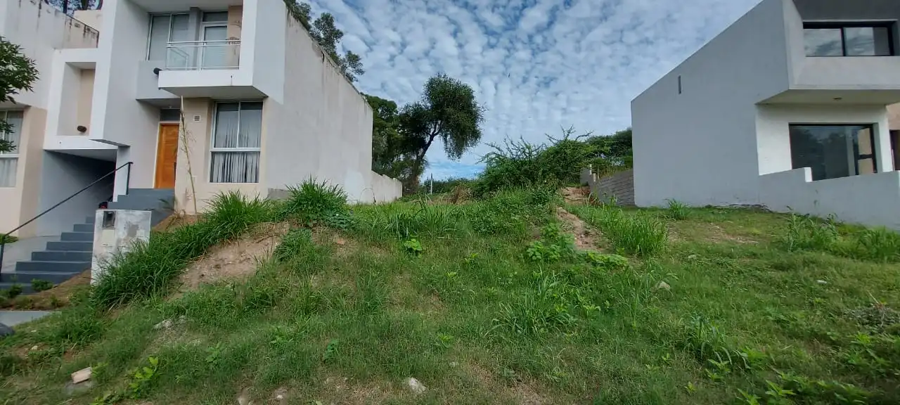 ULTIMO LOTE EN LA ETAPA 1 DEL BARRIO LA CATALINA