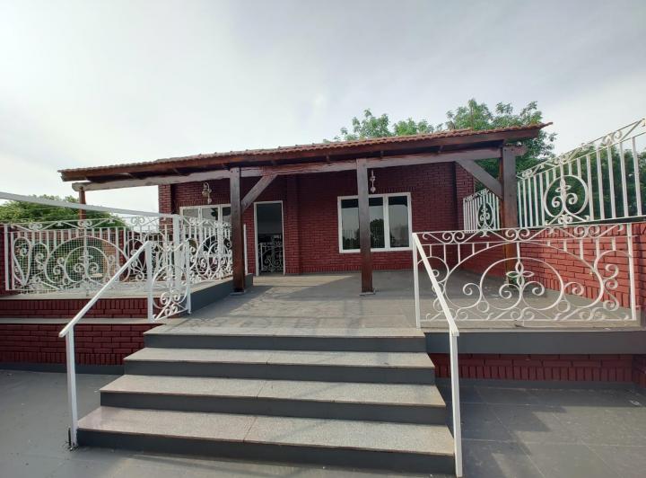Casa · 200m² · 5 Ambientes