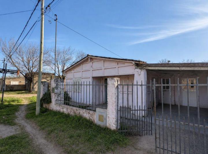 Casa · 184m² · 3 Dormitorios · 1 Cochera