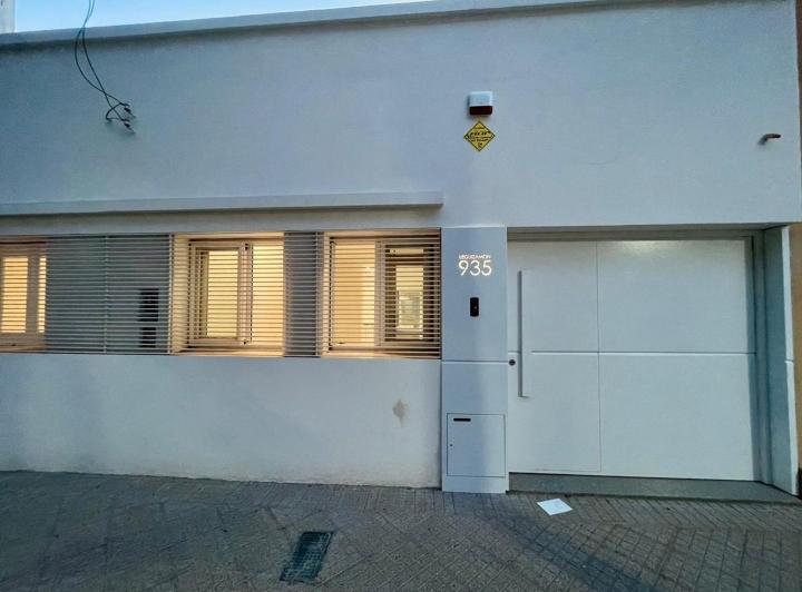 Casa · 67m² · 2 Dormitorios · 2 Cocheras