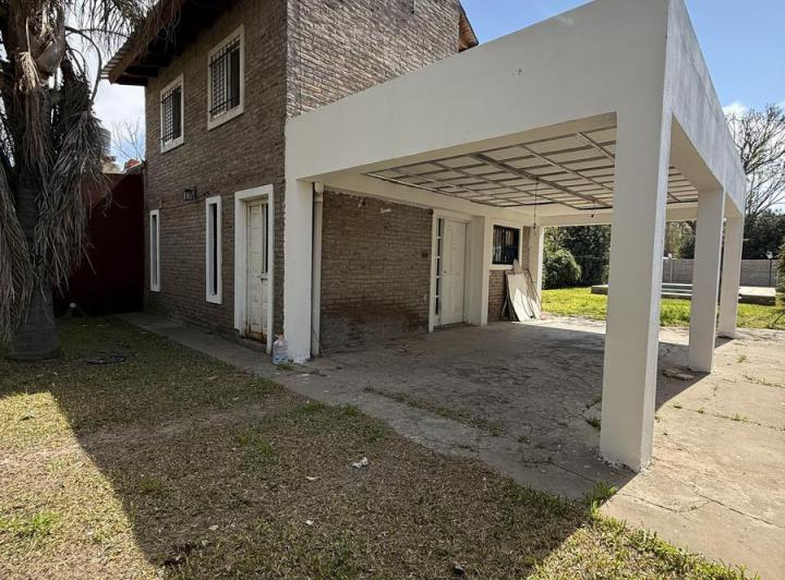 Casa · 120m² · 2 Ambientes · 1 Cochera