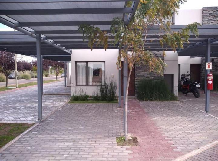 Departamento · 100m² · 4 Ambientes · 2 Cocheras