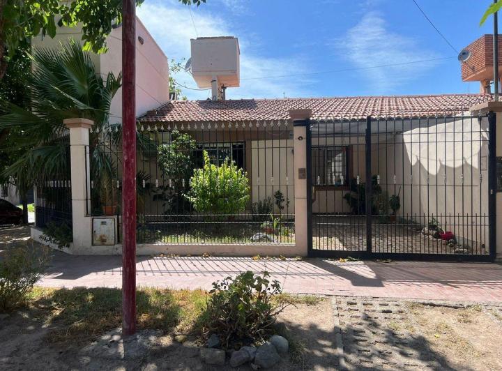 Casa · 189m² · 8 Ambientes