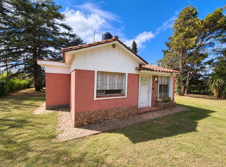 Casa · 100m² · 6 Ambientes · 1 Cochera