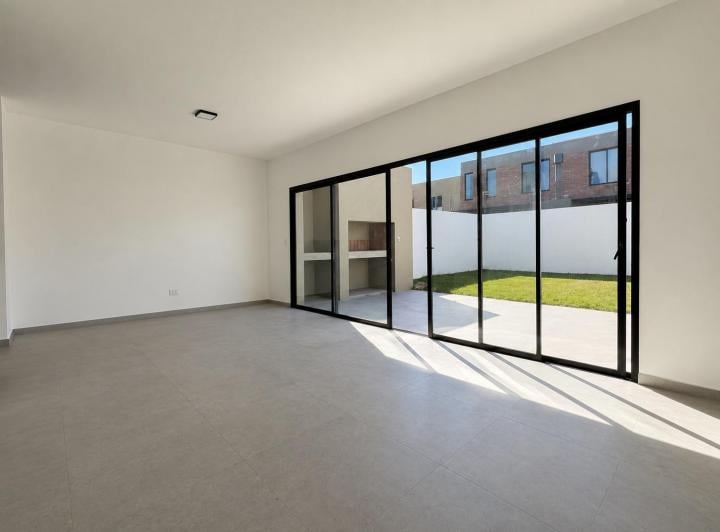 Casa · 150m² · 6 Ambientes