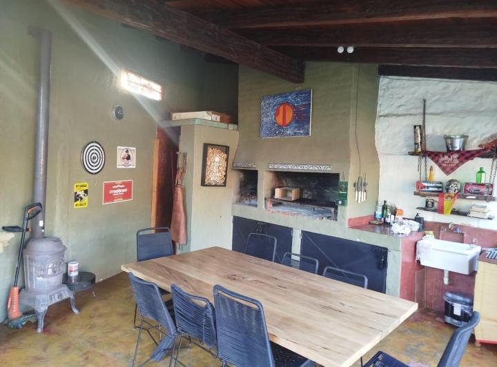 Casa · 155m² · 4 Ambientes · 1 Cochera