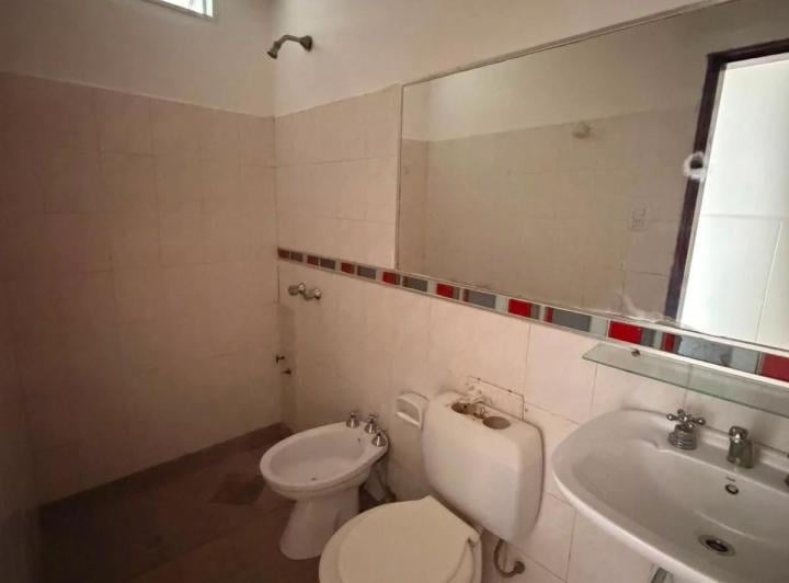 Departamento · 80m² · 5 Ambientes · 1 Cochera