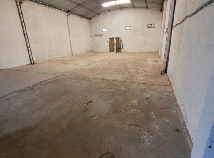 Bodega-Galpón · 250m² · 3 Ambientes