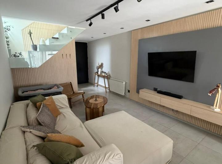 Departamento · 190m² · 6 Ambientes · 2 Cocheras