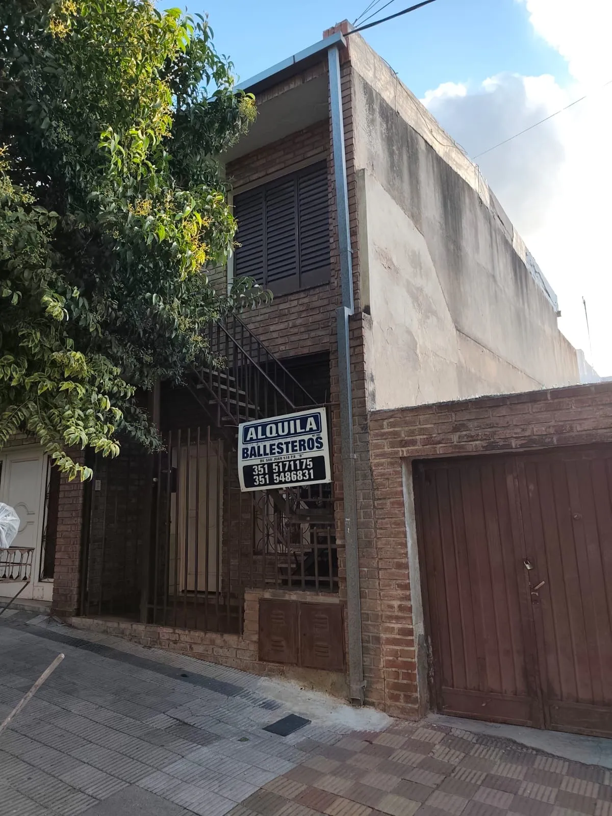 Alquilo amplio departamento 3 dormitorios con balcón – Canalejas 1420