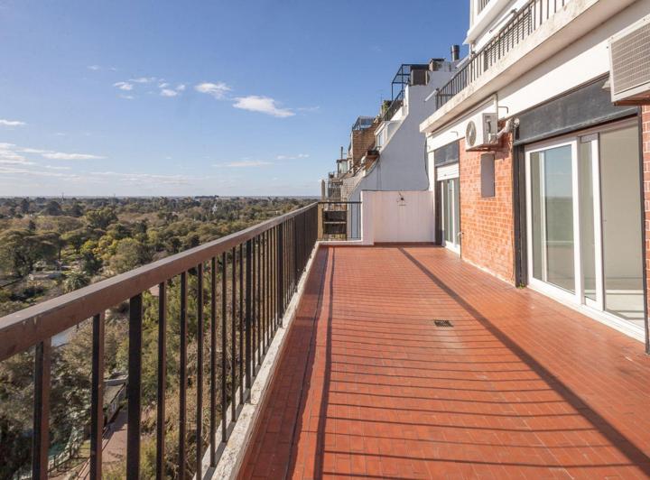 Departamento · 192m² · 5 Ambientes · 1 Cochera