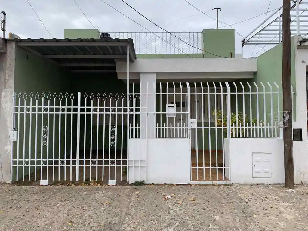 B La France casa en venta USD52.000