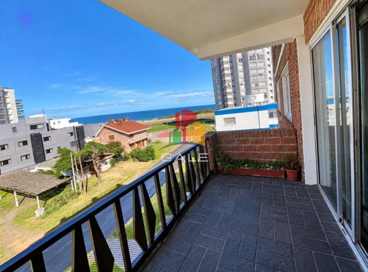 Departamento · 90m² · 4 Ambientes · 1 Cochera