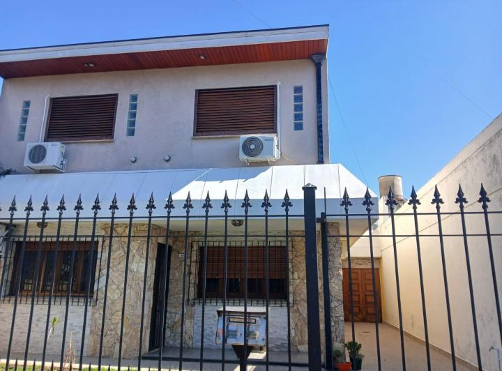 Departamento · 100m² · 5 Ambientes · 1 Cochera