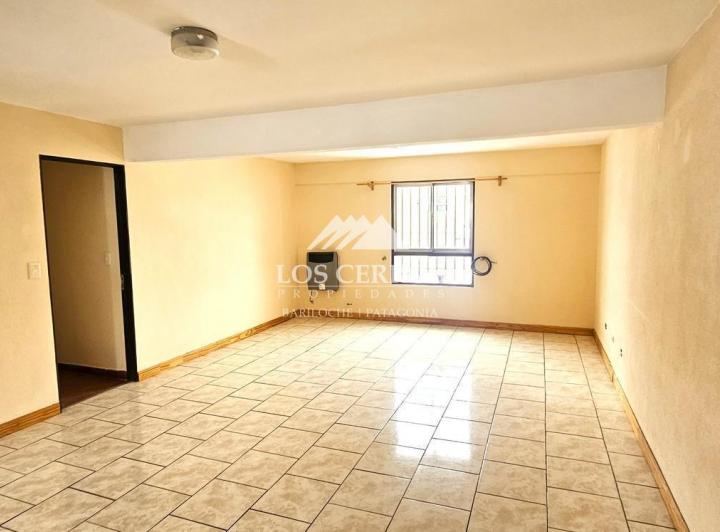 Departamento · 98ha · 4 Ambientes · 1 Cochera