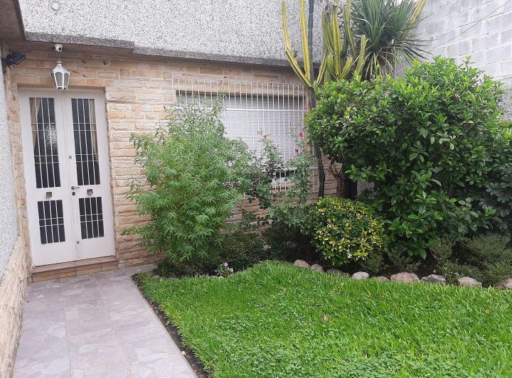 Casa · 160m² · 5 Ambientes · 1 Cochera