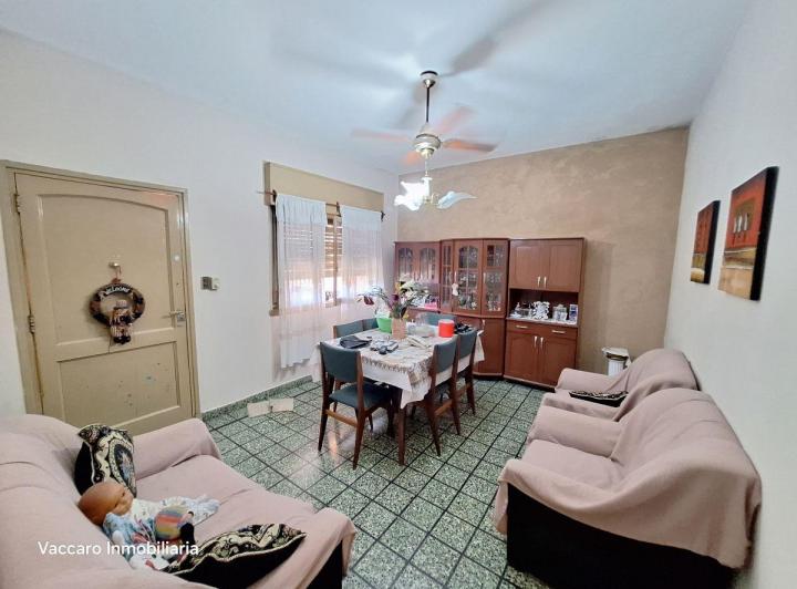 Casa · 150m² · 3 Ambientes · 1 Cochera
