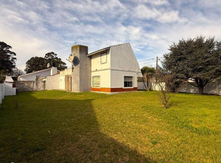 Casa · 108m² · 4 Ambientes · 1 Cochera
