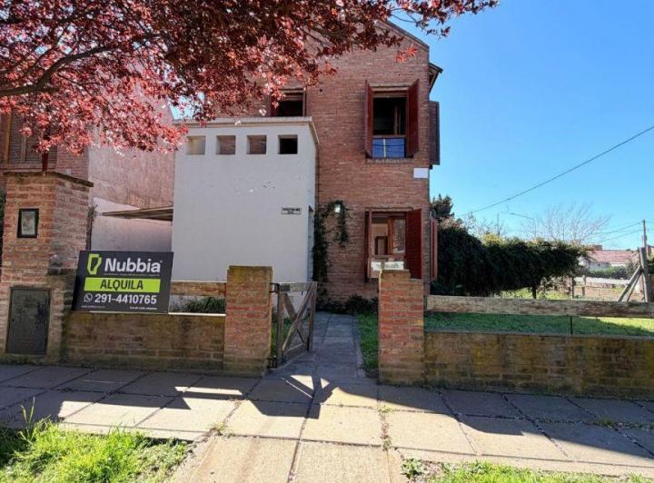Casa · 130m² · 3 Ambientes · 1 Cochera