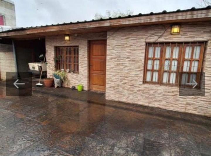 Casa · 100m² · 5 Ambientes · 1 Cochera