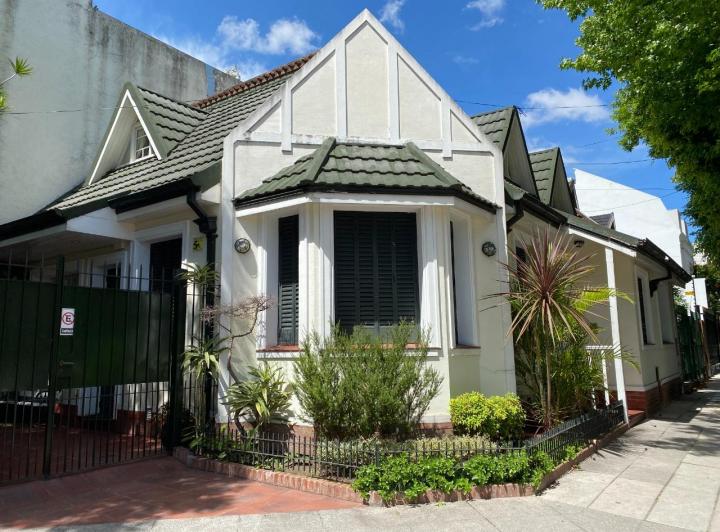 Casa · 150m² · 5 Ambientes · 1 Cochera