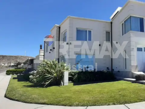Casa en Venta en Rada Tilly, Escalante