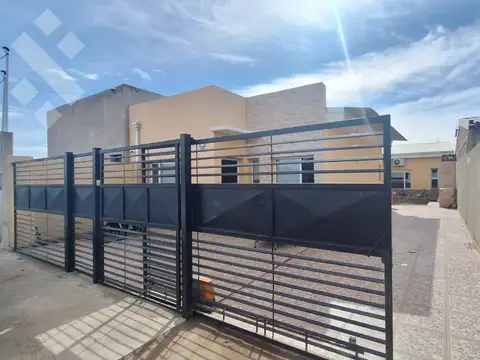 Casa en Venta en Plottier, Confluencia