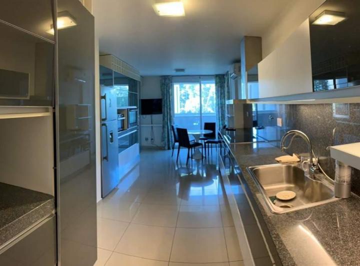 Departamento · 230m² · 5 Ambientes