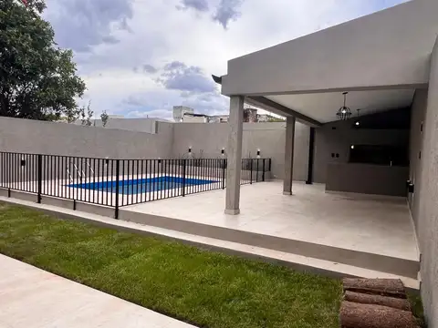 Casa en Venta en Escobar, Córdoba