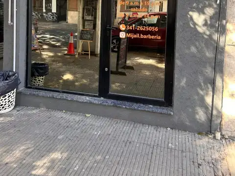 Local en Venta en Luis Agote, Rosario