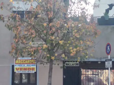 PH en Venta en Mataderos, CABA