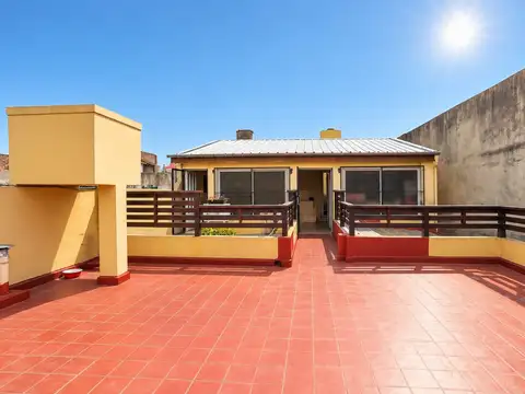 PH en Venta en Pompeya, CABA