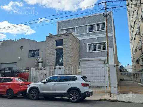 Galpón en Venta en Mataderos, CABA