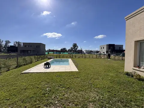 Casa en Alquiler Temporal en Pilar Del Este - Santa Sofia, Countries y Barrios Cerrados en Pilar