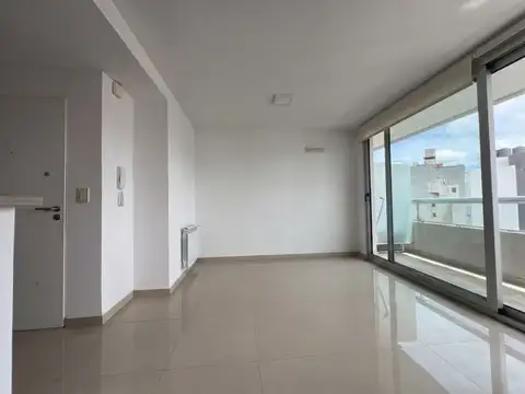 Departamento en Alquiler en Plaza Rocha, La Plata