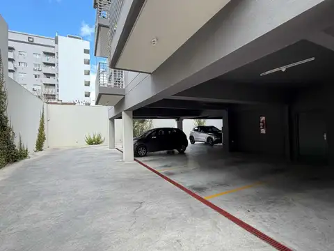 Cochera en Venta en Santos Lugares, Partido de Tres de Febrero