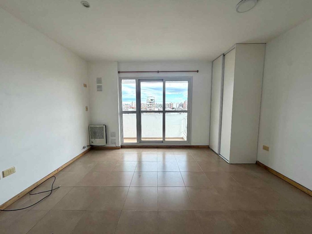 MONOAMBIENTE EN VENTA CON BALCÓN Y VISTA DESPEJADA