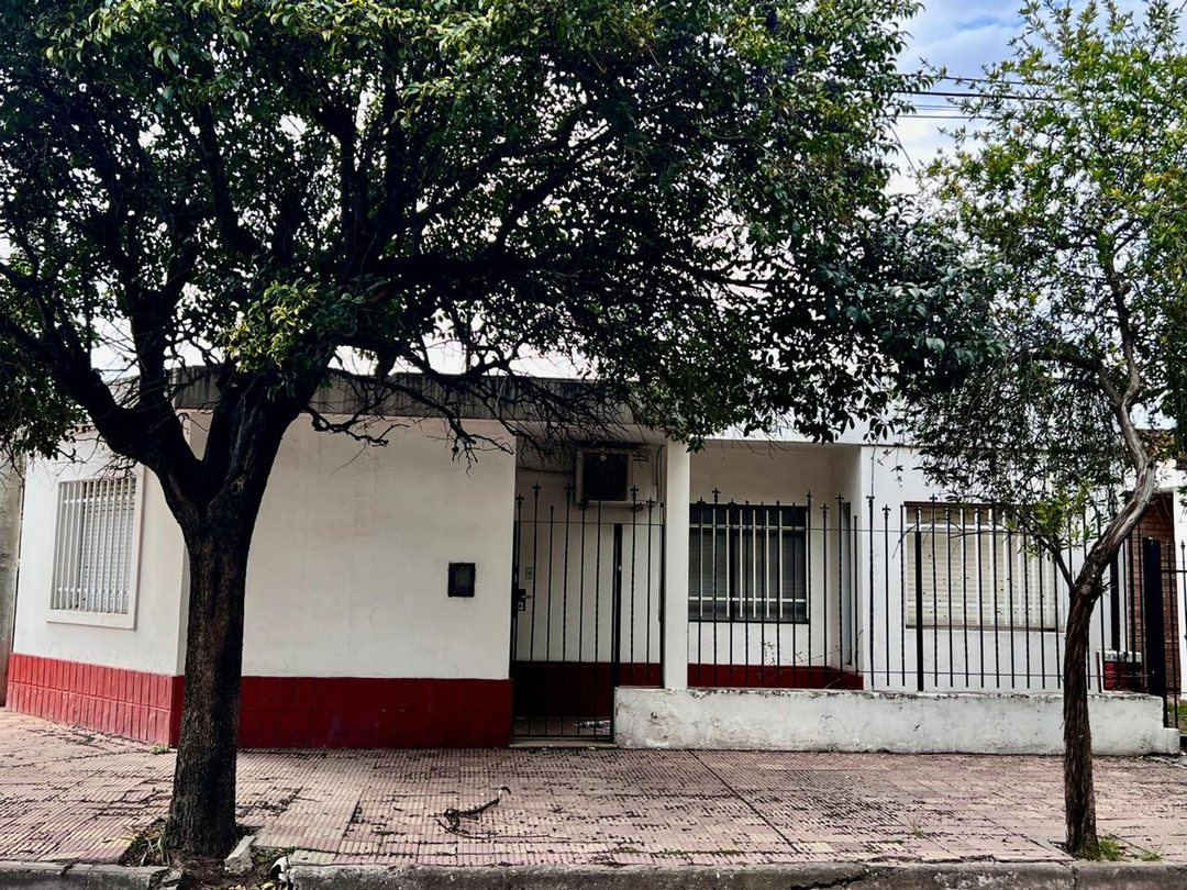 VENTA CASA  MAS DEPARTAMENTO LAS MARGARITAS