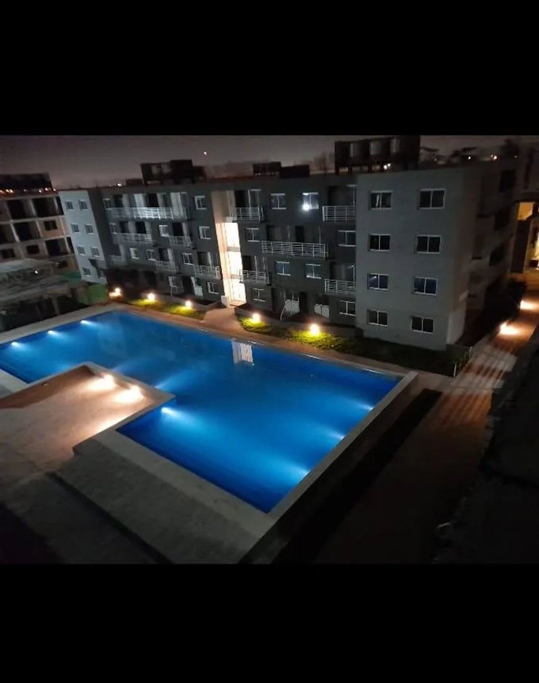 VENTA 3 Amb c/Cochera en Complejo Solares - Moreno