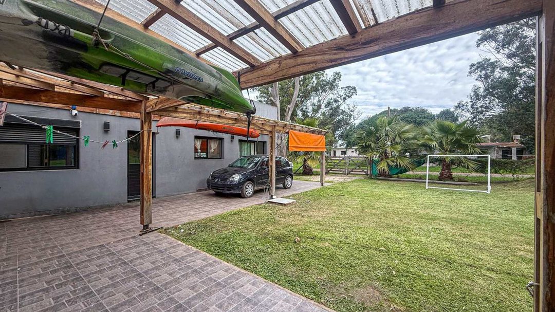 VENTA CASA 4 AMBIENTES CAMET NORTE ESQUINA PARQUE