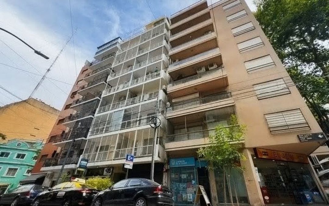 Impecable monoambiente muy bien ubicado