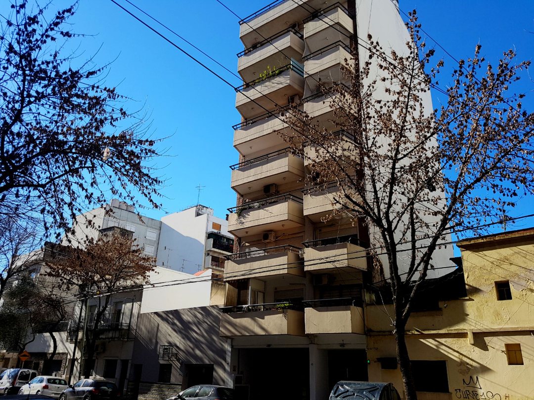 Venta Moderno 2 Amb. Semi-Integrado con Balcón