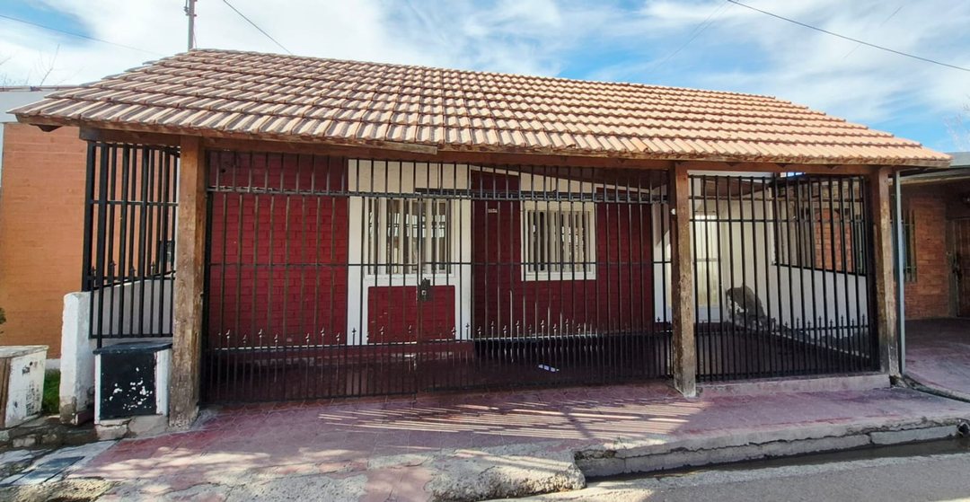 CASA EN VENTA 2 DORMITORIOS BUENA NUEVA GUAYMALLÉN